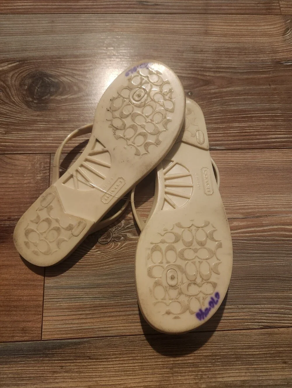 Coach Landon Cream Jelly Flip Sandals with Black Patterned Footbed Size 7b